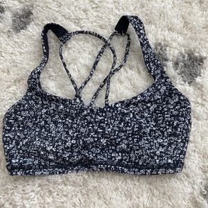 Lululemon sports bra